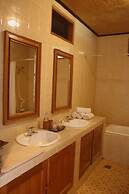 New Adirama Beach Hotel