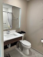 Norland Inn and Suites Roseau