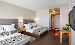 C-Hotel Neve Illan