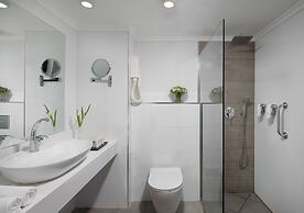 C-Hotel Neve Illan