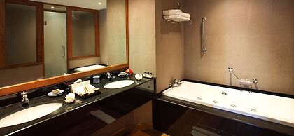 The Blue Water - Bawa Heritage - City Resort Hotel