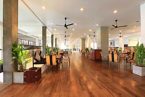 The Blue Water - Bawa Heritage - City Resort Hotel