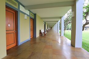 The Blue Water - Bawa Heritage - City Resort Hotel