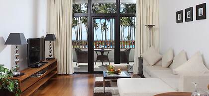 The Blue Water - Bawa Heritage - City Resort Hotel