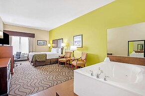 La Quinta Inn & Suites by Wyndham Corpus Christi Airport