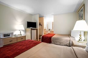 Rodeway Inn Pronghorn Lodge