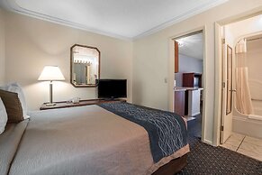 Rodeway Inn Pronghorn Lodge