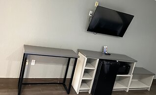 Symphony Inn and Suites