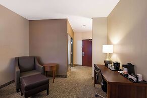 Comfort Inn & Suites Las Vegas - Nellis
