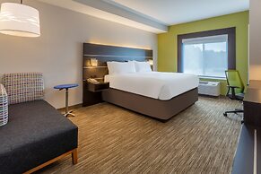 Holiday Inn Express Hotel & Suites Charlotte Arrowood by IHG