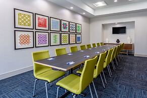 Holiday Inn Express Hotel & Suites Charlotte Arrowood by IHG