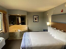 AmericInn by Wyndham Greenville