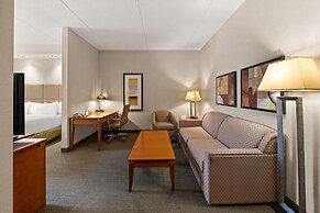 Best Western Plus Orangeville Inn & Suites