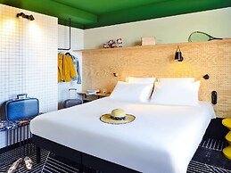 ibis Styles Lyon Meyzieu Arena Stadium