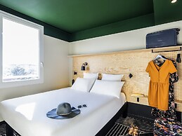 ibis Styles Lyon Meyzieu Arena Stadium