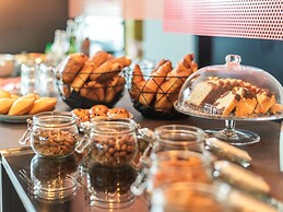 ibis Styles Lyon Meyzieu Arena Stadium