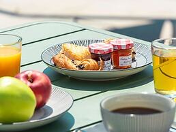 ibis Styles Lyon Meyzieu Arena Stadium