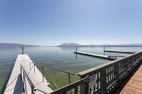 Skylark Shores Resort