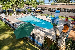 Skylark Shores Resort