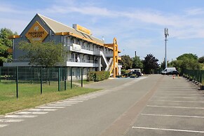 Hotel Première Classe Saint Quentin En Yvelines - Elancourt