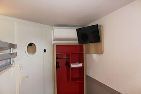 Hotel Première Classe Saint Quentin En Yvelines - Elancourt