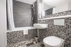 KYRIAD VALENCIENNES SUD – Rouvignies