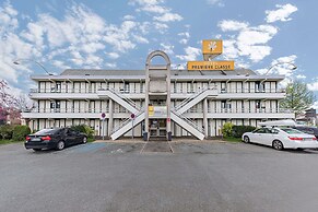 Premiere Classe Rouen Sud - Parc des Expositions