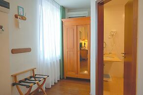 Rembrandt Hotel