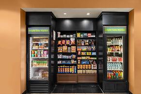 La Quinta Inn & Suites by Wyndham San Antonio Medical Ctr NW