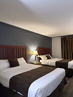 Divya Sutra Plaza and Conference Centre, Vernon, BC