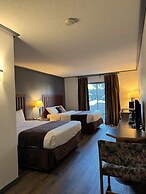 Divya Sutra Plaza and Conference Centre, Vernon, BC