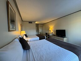 Divya Sutra Plaza and Conference Centre, Vernon, BC