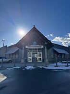 Divya Sutra Plaza and Conference Centre, Vernon, BC