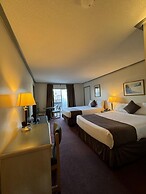 Divya Sutra Plaza and Conference Centre, Vernon, BC