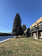 Divya Sutra Plaza and Conference Centre, Vernon, BC