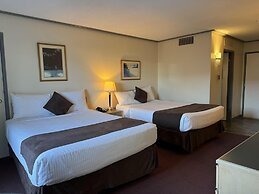 Divya Sutra Plaza and Conference Centre, Vernon, BC