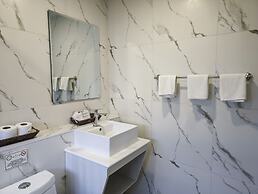 Phuket Airport Hotel