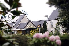 Logis Hôtel Au Chêne Vert
