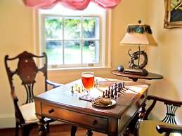 10 Fitch Luxurious Romantic Inn