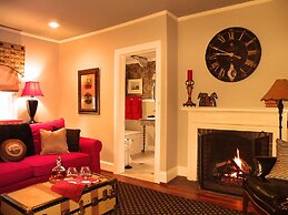 10 Fitch Luxurious Romantic Inn