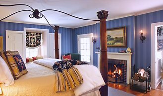 10 Fitch Luxurious Romantic Inn