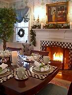 10 Fitch Luxurious Romantic Inn