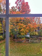 10 Fitch Luxurious Romantic Inn