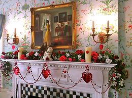 10 Fitch Luxurious Romantic Inn