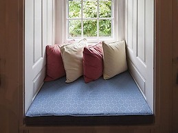 10 Fitch Luxurious Romantic Inn