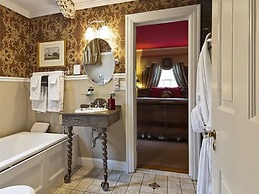 10 Fitch Luxurious Romantic Inn