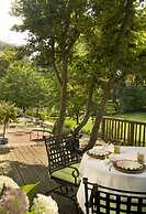 10 Fitch Luxurious Romantic Inn