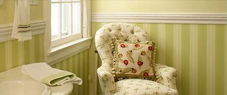 10 Fitch Luxurious Romantic Inn