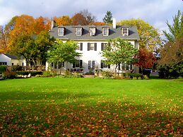 10 Fitch Luxurious Romantic Inn