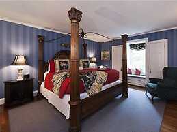 10 Fitch Luxurious Romantic Inn